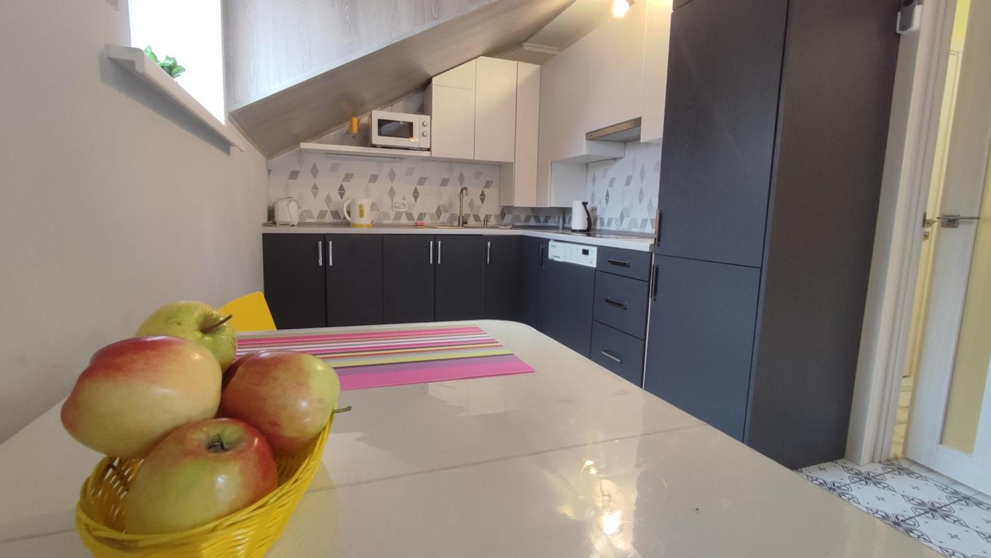 Apartamento Сонячна Мансарда Kamianets-Podilskyi Exterior foto