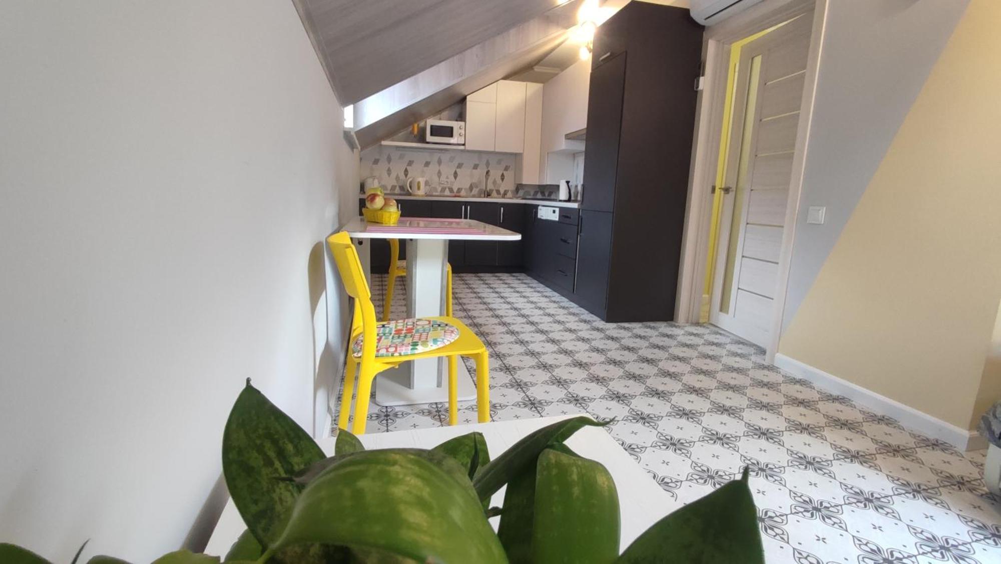 Apartamento Сонячна Мансарда Kamianets-Podilskyi Exterior foto