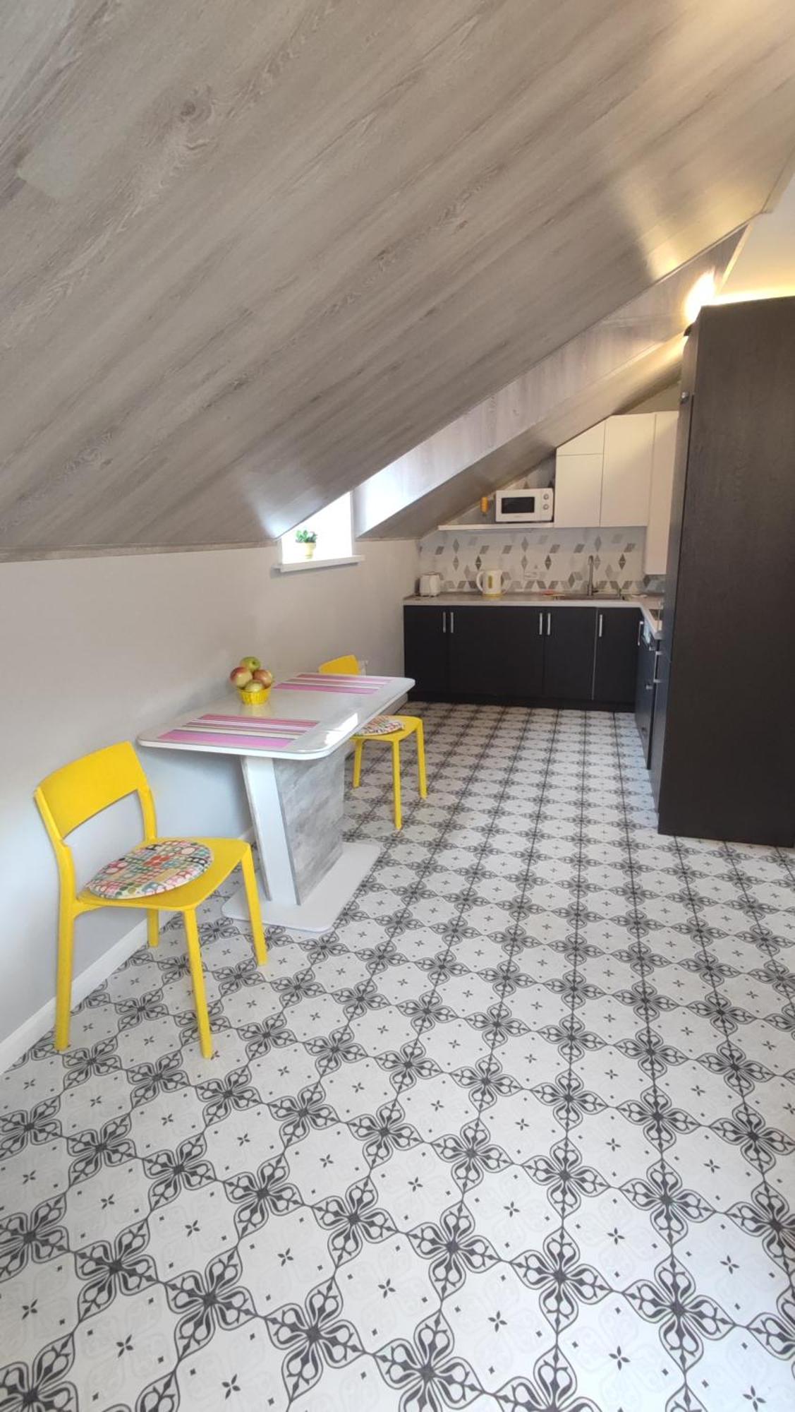 Apartamento Сонячна Мансарда Kamianets-Podilskyi Exterior foto